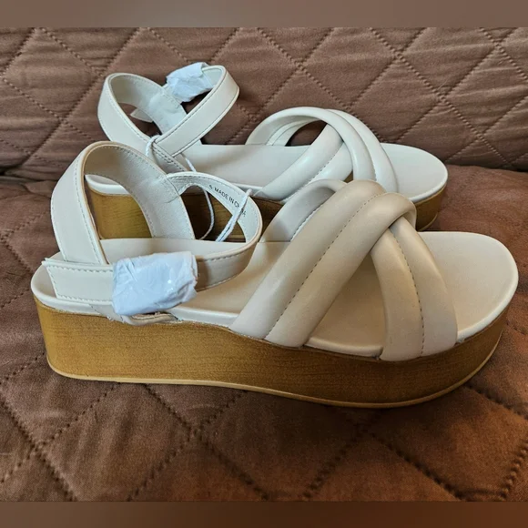 American Eagle Cross Over Padded Wedge (Size 6; Color Bone Khaki) - Picture 2 of 4